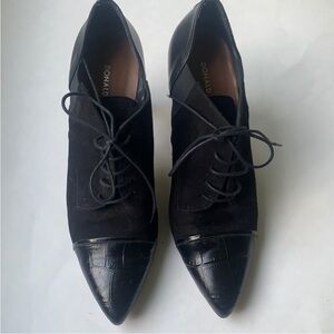 LIKE NEW Donald J. Pliner Black Suede Tortoise Shell Heeled Lace-Up booties